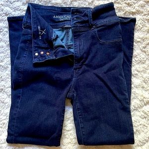 ✨AMERICAN EAGLE SUPER SUPER STRETCH SUPER HI-RISE JEGGING✨
